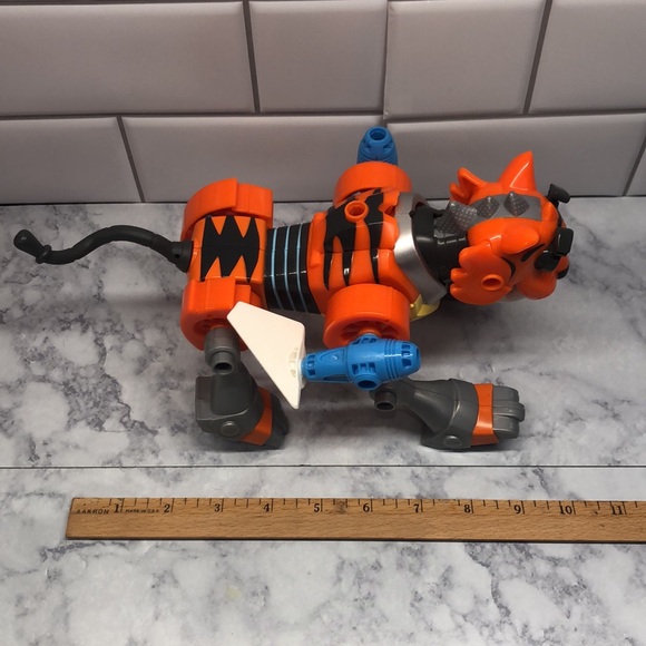 Rusty Rivets Tigerbot - Picture 3 of 8